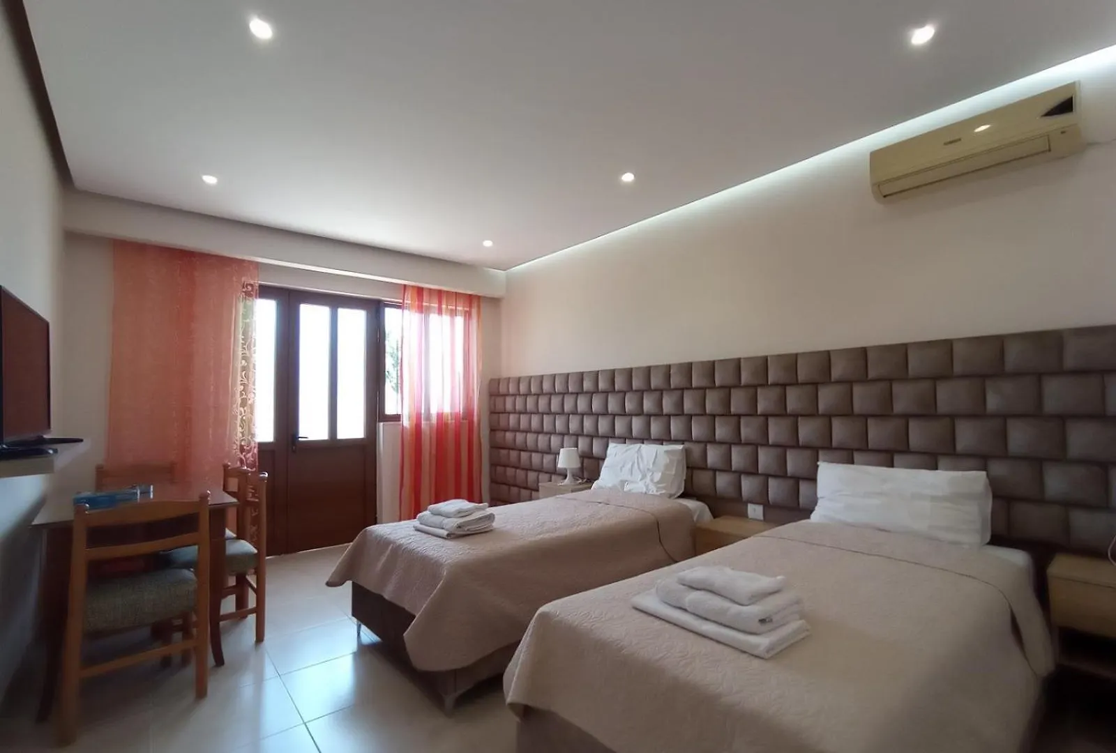 Achilles Apartments Саранда Албания
