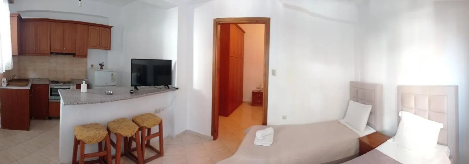 Achilles Apartments Saranda 0*,