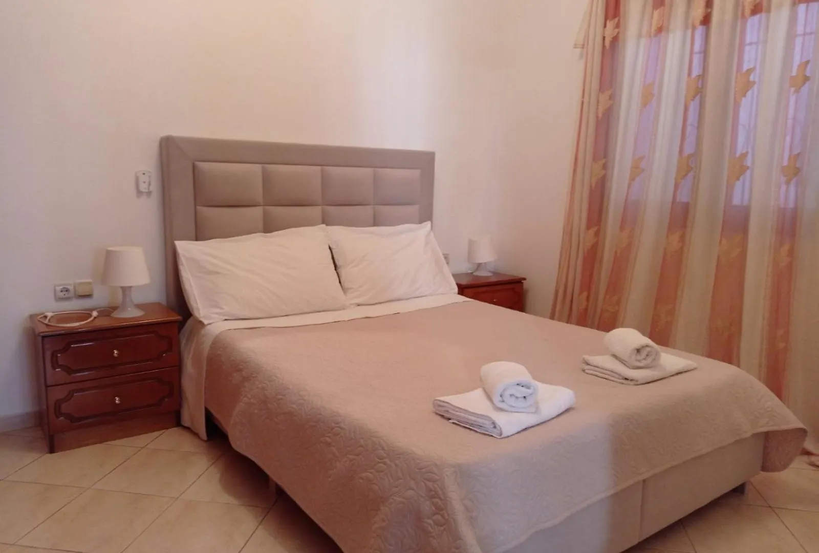 Achilles Apartments Saranda 0*,