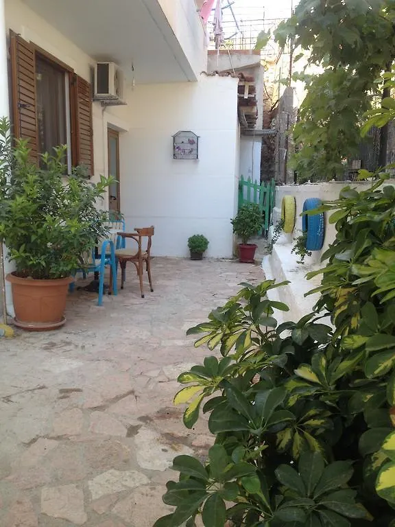 Achilles Apartments Saranda