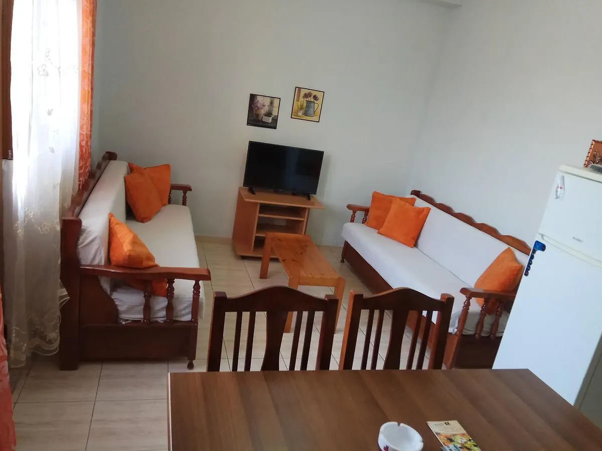 Achilles Apartments Саранда